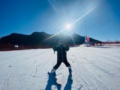 -荣盛康旅野三坡滑雪场