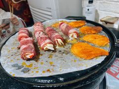 独创芝士鳕蟹柳肥牛卷-北京小炮儿炙子烤肉·铜锅涮肉(珠江路店)