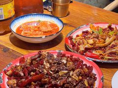 辣子鸡-柴窝堡22号辣子鸡·传承新疆菜