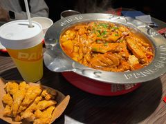 -胖哥俩肉蟹煲(华贸店)