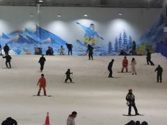 -乔波室内滑雪场