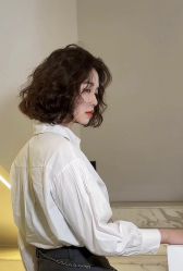 -十六番发型师事务所