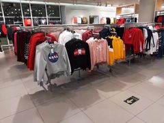 -H&M(华润万象城店)