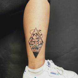 腿部-怪咖纹身刺青