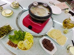 -墨脱石锅椰子鸡•海鲜糟粕醋(榆亚路店)