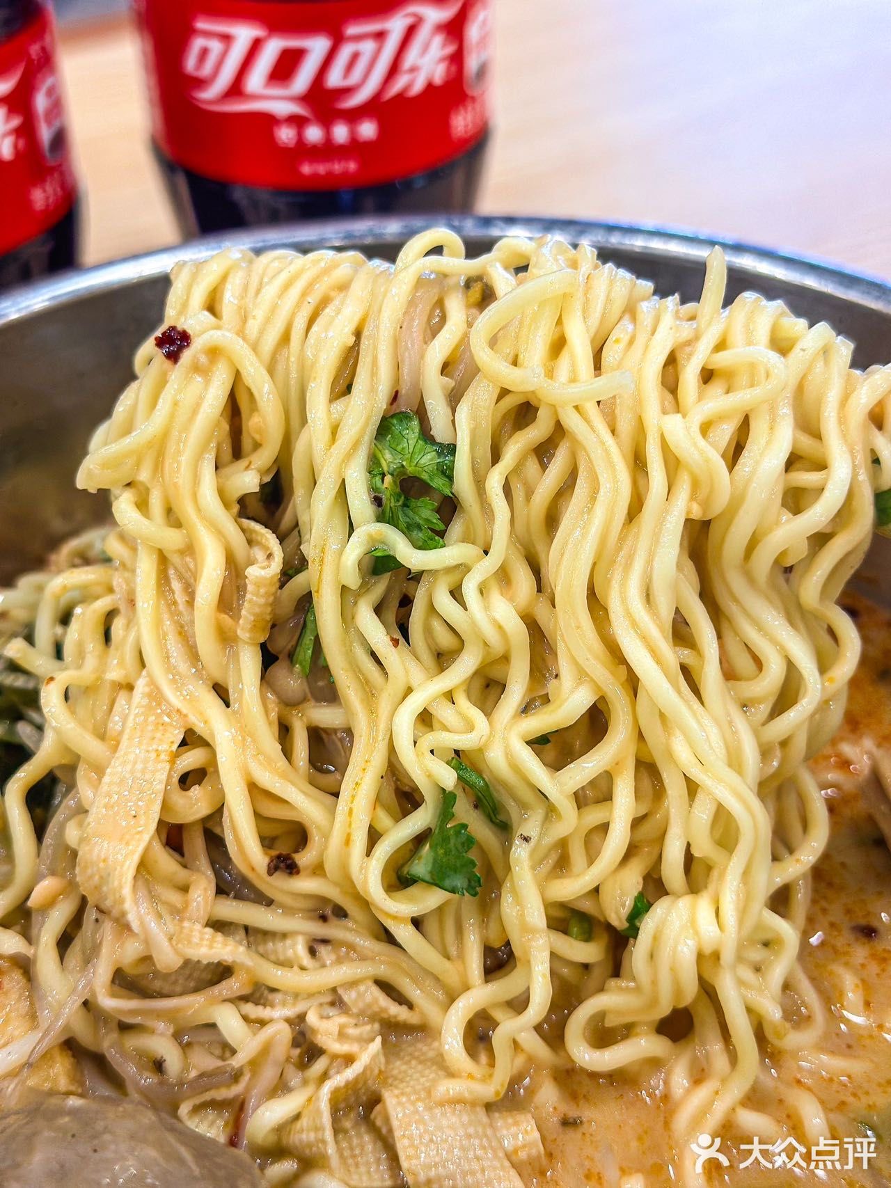 谁能不爱这一口黏黏糊糊的砂锅面？