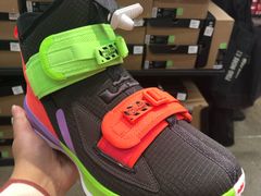 -NIKE上海青浦优选体验店