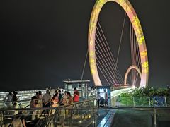 -南京眼步行桥