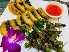 -老崇左特色风味食馆