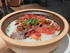 -啫响粤煲料理(万好大厦店)
