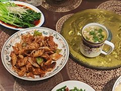 -巴依兄弟西域美食(机场店)