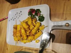 -临界音乐酒馆·小龙虾·江湖菜(华熙LIVE·鱼洞店)