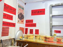 -柳州肥姨妈大骨螺蛳粉(万达中心店)