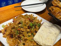 -百味地锅鸡(铜山路店)