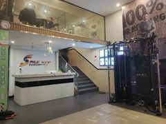 -思迈威健身(积玉桥万达店)