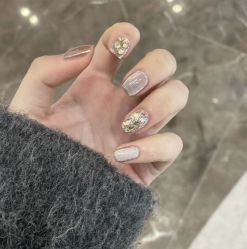 -H12 STAR日式美甲美睫专门店