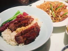 -新大咀港式茶餐厅(宝山万达店)