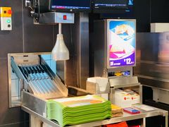 -麦当劳(银泰城店)