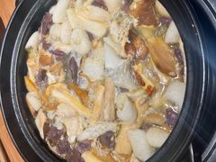 -一朵菌·野生菌探索家火锅(南亚店)