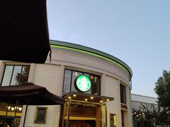 -星巴克(迪士尼小镇店)