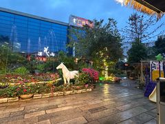 -花溪雨·森林餐厅(石基店)