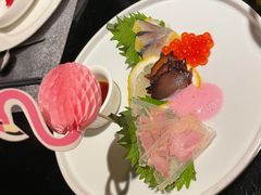三文鱼拼日式青花鱼配水果鱼子酱-魔厨私房菜(观音桥店)