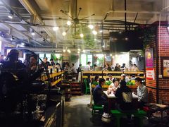 大堂-钢管厂歆瑞源油卤串串香(春熙路太古里店)