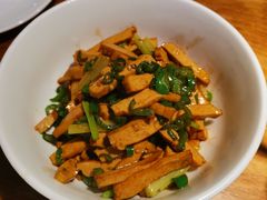 -费大厨辣椒炒肉(万家丽一店)