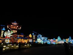 -淄博花灯齐彩城