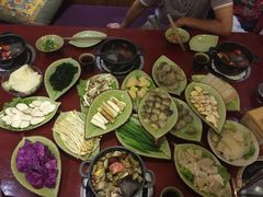 一叶一世界藏茶素食火锅(环球中心店)-一叶一世界•素食餐厅(环球中心店)