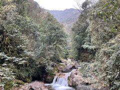 -西岭雪山大飞水景区
