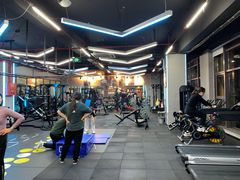 -豪思成DK健身私教连锁(凯乐国际店)