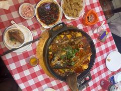 -九门寨石锅鱼烤鱼