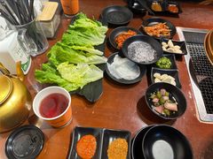 -肉甲韩国木炭烤肉(新壹街1店)