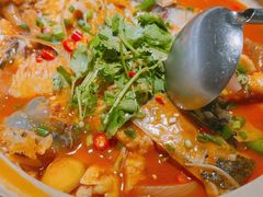 -魏铭鱼头捞饭(晋阳路店)