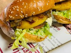 -The Habit Burger Grill 哈比特汉堡(复兴soho店)