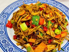 烟笋腊肉钵-新新湘菜馆(新中街二条店)