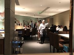 大堂-海底捞火锅鲜切牛肉主题店(长寿路店)