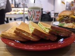 -HELLO 27 意面·沙拉·帕尼尼