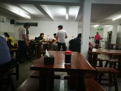 大堂-宝瑞门钉肉饼店