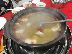 药材汤锅-花苑美食横琴生蚝火锅(拱北粤华路店)