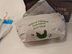 -麦当劳(吉林站13检票口对面)