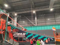 -极限PLAY运动娱乐新世界·团建派对潮玩休闲馆·室内蹦极高空游乐园