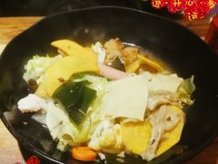 -万记麻辣烫国展总店
