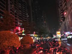 -曼哈顿商业广场(升龙广场店)