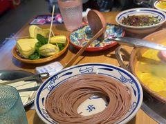 -洱火云南酸菜牛肉火锅(石景山当代商城店)