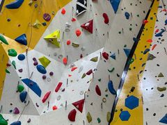 -问山MountQuest攀岩馆