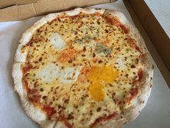 芝士披萨-BISTROFIORE美伊娜(伊犁南路店)