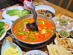 -亮欢寨酸汤鱼(沙冲路店)