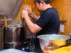 -老龙亭拉面店